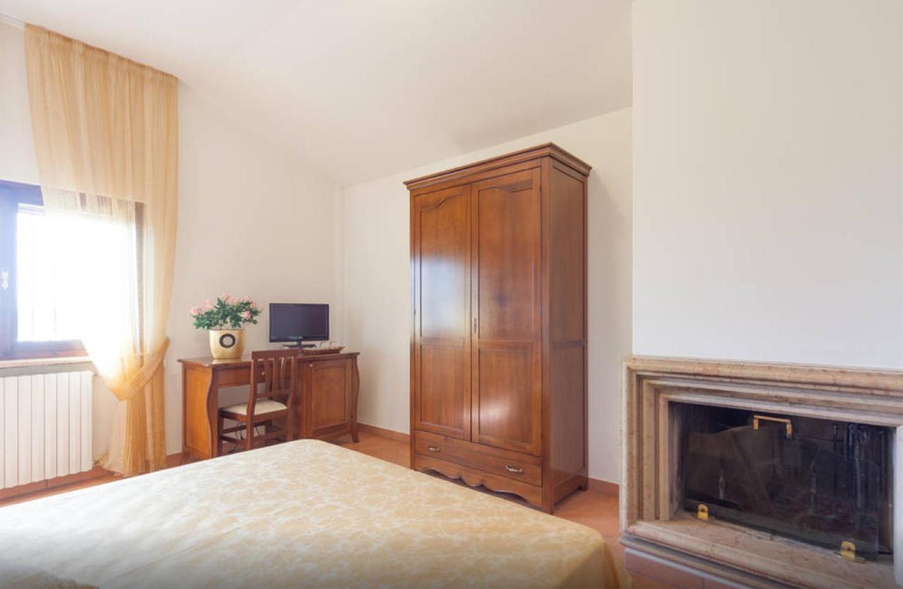 Cascina Tabachera X10 Country House Sirmione Garda Lake Pozzolengo Habitación foto